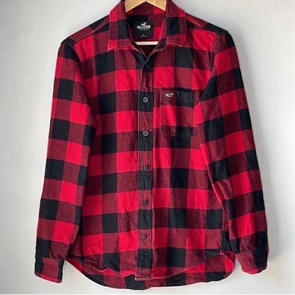 Hollister Christmas Plaid Soft Flannel Button Down Shirt - Picture 2 of 8